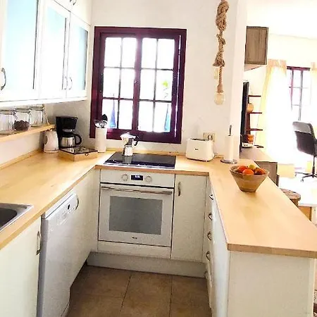 Casa Carey Апартаменты *